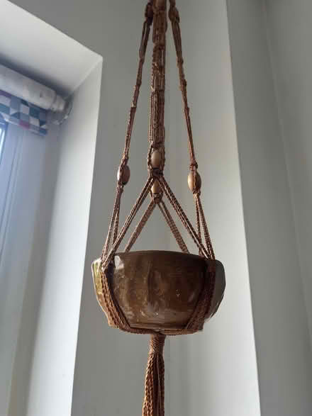 Photo of free hanging pot (Harwell OX11) #1