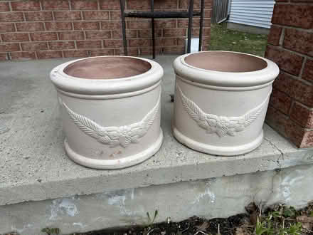Photo of free Large clay pots (2) (Hunt Club/Conroy area) #2