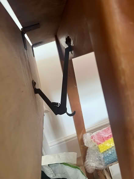 Photo of free Light green Formica drop leaf table (damaged) (Portslade Village BN41) #4