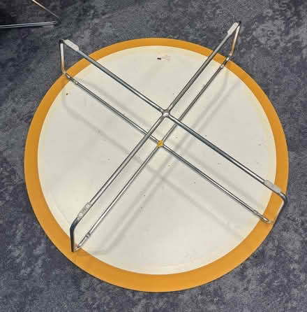 Photo of free Large white coffee table (Canary Wharf E14) #2