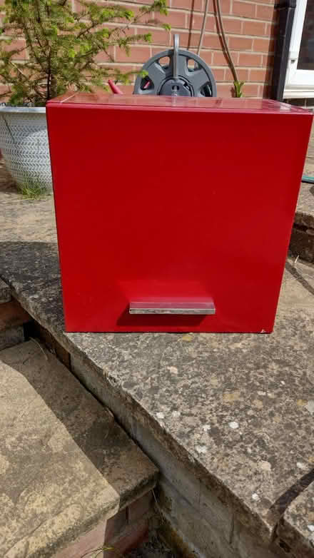 Photo of free Cupboard ( to hang) x 2 (West Bridgford, NG2) #1