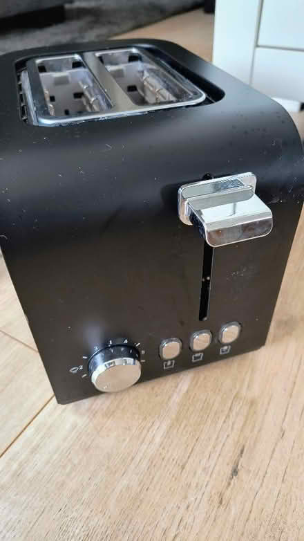 Photo of free Black Toaster (CT8) #2