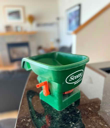 Photo of free Scotts seed / fertilizer Spreader (Pedro Point, Pacifica) #1