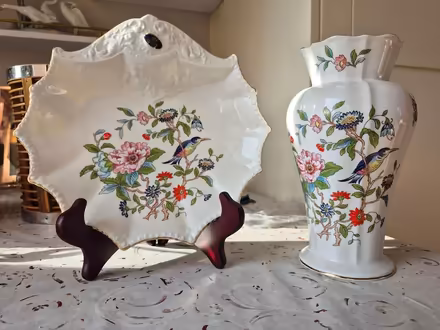 Photo of free Vase and plate (Ballycullen Dublin 24) #1