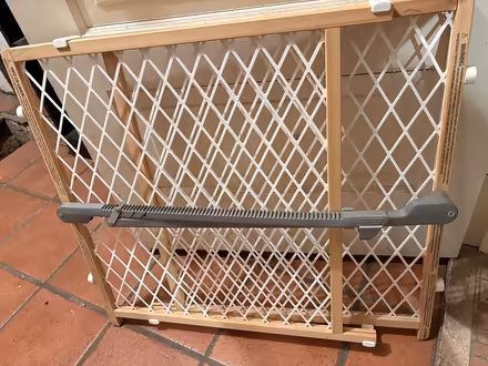 Photo of free baby/pet gate (Near Lake St & France Ave.) #1