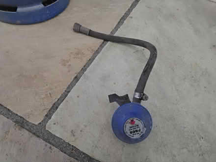 Photo of free 7kg Calor Gas butane cylinder & regulator. (Welwyn AL6) #4