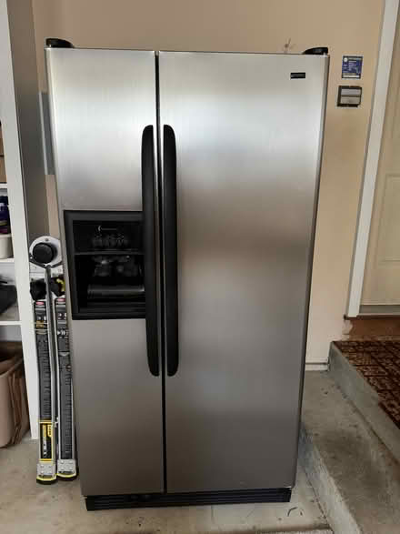 Photo of free Refrigerator (19711) #1