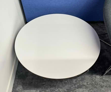 Photo of free Large white coffee table (Canary Wharf E14) #1