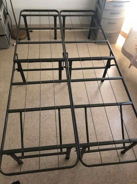Photo of free Twin platform metal bed frame (Intersection Wakea/Hina Ave) #1