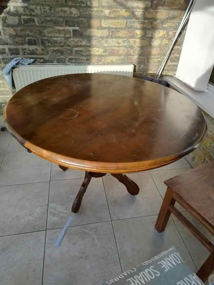 Photo of free Circular table (Eltham SE9) #1