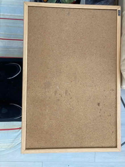 Photo of free Pin board (GU12) #1