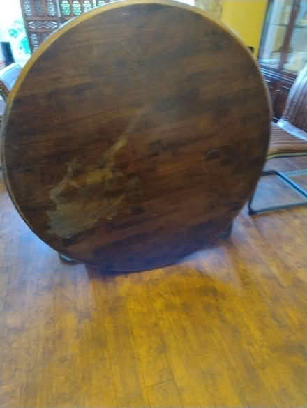 Photo of free Circular table (Eltham SE9) #2