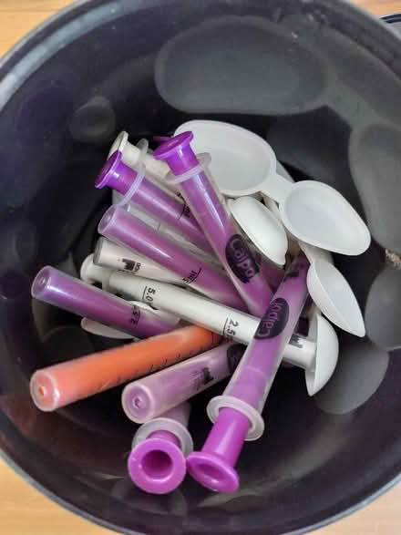 Photo of free Calpol/medicine 5ml syringes and 5ml spoons (St Helens TN35) #1