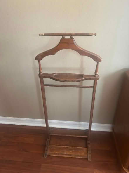 Photo of free Clothes Valet Stand for Bedroom (Tarpon Springs) #1