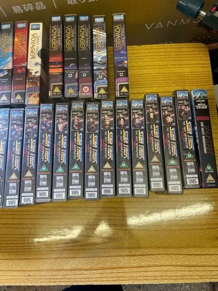 Photo of free Star trek voyager next gen VHS (Hatch Warren RG22) #4