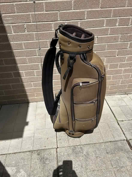 Photo of free Golf bag (Aurora SW) #1