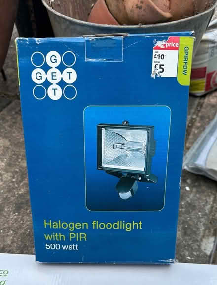 Photo of free Halogen floodlight with PIR (Farlington PO6) #1