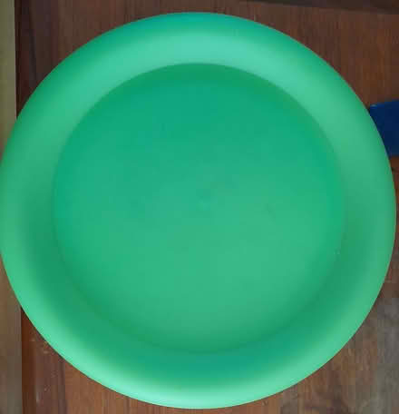 Photo of free 3x green plastic plates (Havant PO9) #1