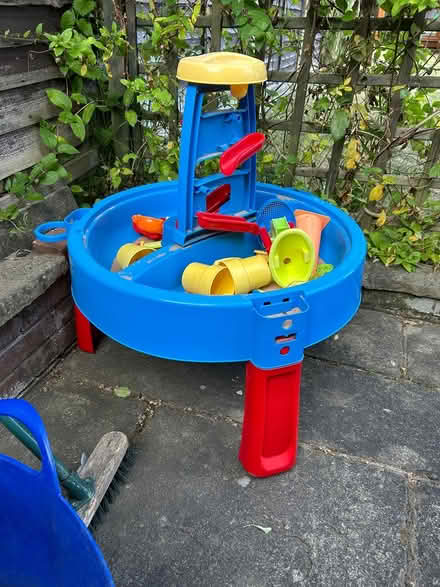 Photo of free Kids sand/water table (Welwyn Garden City AL7) #2