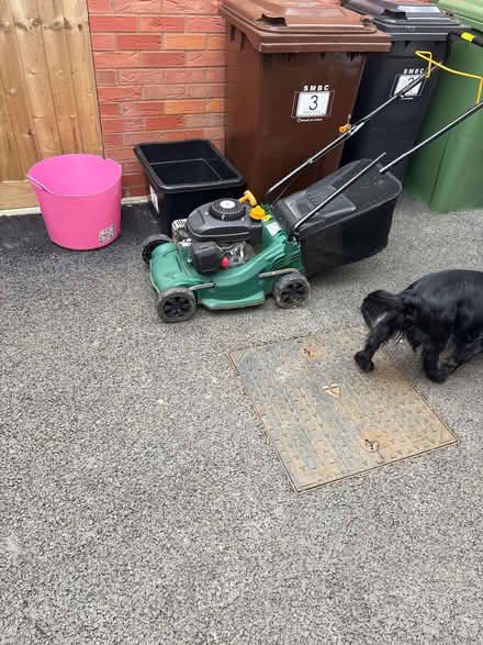 Photo of free Lawn mover starts but for spares (Blythe Valley Park B90) #1