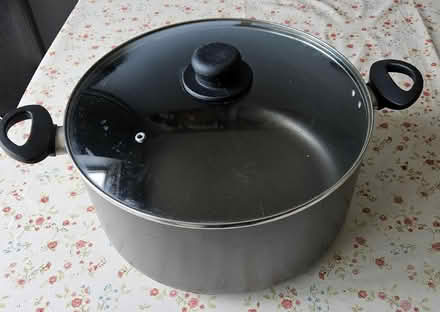 Photo of free Huge 32cm pan (Chaddesden Wood DE21) #1