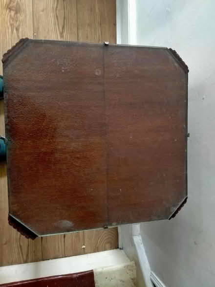 Photo of free Little table (Stamford Hill N15) #2