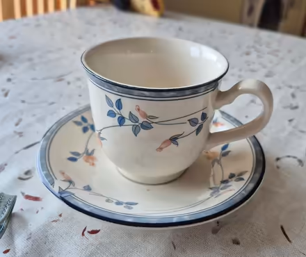 Photo of free 6 x Tea Cup and saucer (Ballycullen Dublin 24) #1
