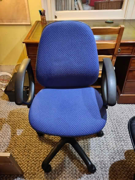 Photo of free Computer chair (North Sheen TW9) #1