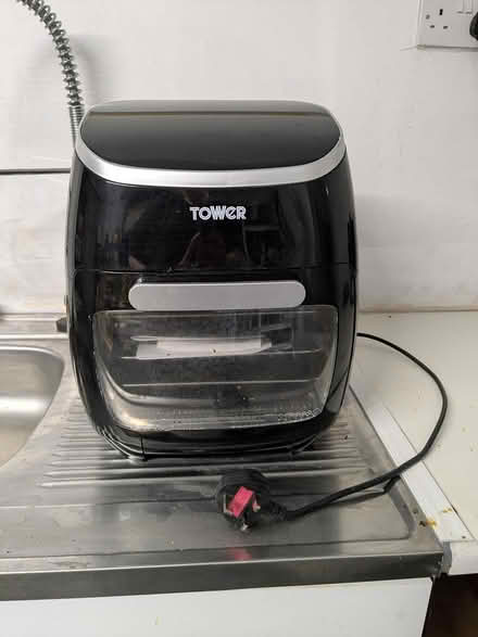 Photo of free Air Fryer - digital (Newcastle Under Lyme) #1