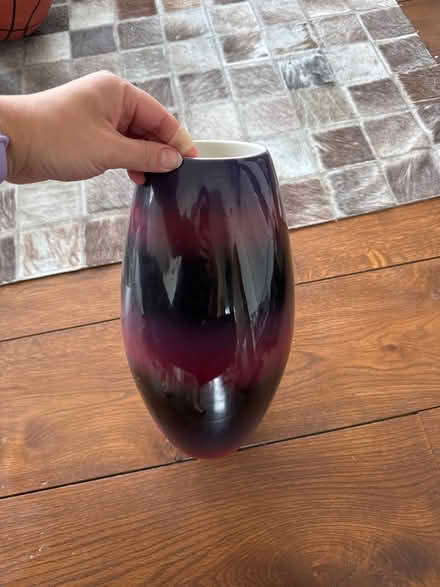 Photo of free Vase (Sw6 7ps) #1