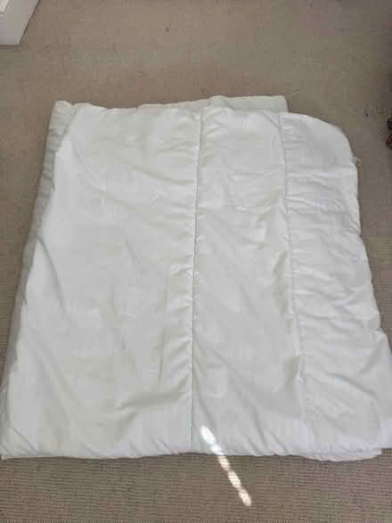 Photo of free King size duvet (Sw6 7ps) #1