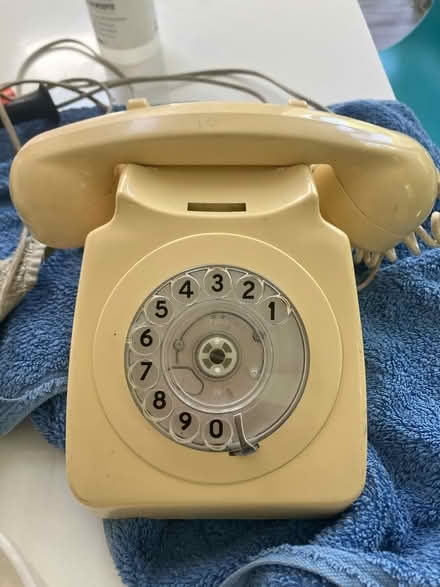Photo of Landline phone (not working) (Finchley Central N3) #1