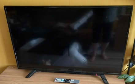 Photo of free Toshiba 43" smart tv (Didcot OX11) #1