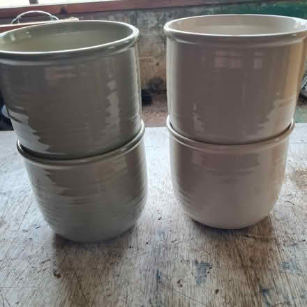 Photo of free Ceramic pots (Newport Pagnell MK16) #1