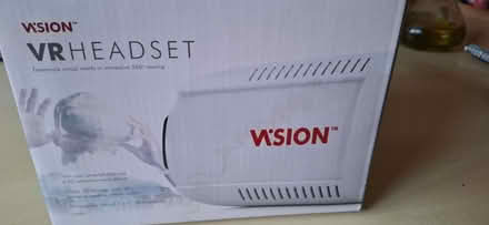 Photo of free VR Headset that links to smartphone to watch 3D movies (Long Crendon HP18) #2