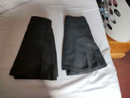 Photo of free School uniform age 4-5 (Brockley SE4) #2
