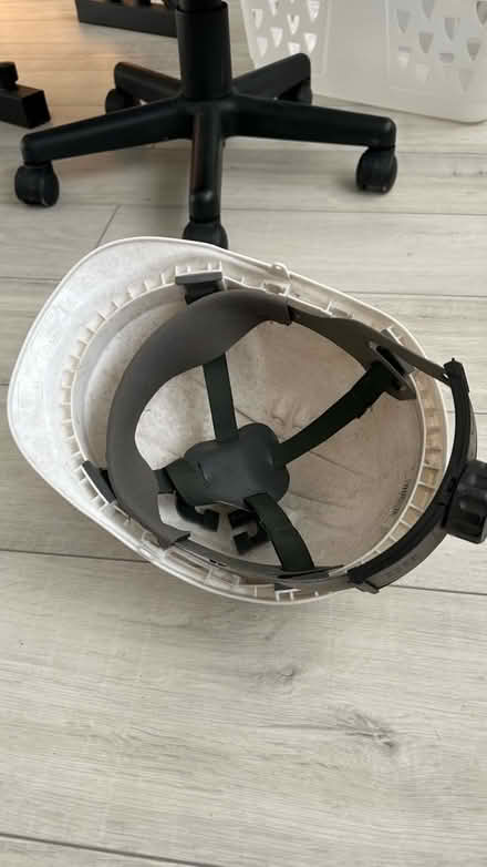 Photo of free Old hard hat (New Eltham SE9) #3