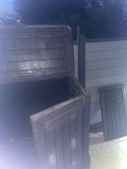 Photo of free Plastic large garden box (SE25) #3