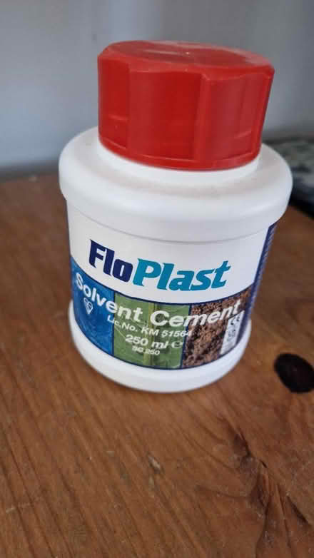 Photo of free FloPlast solvent cement (KT3 - Motspur Park) #1