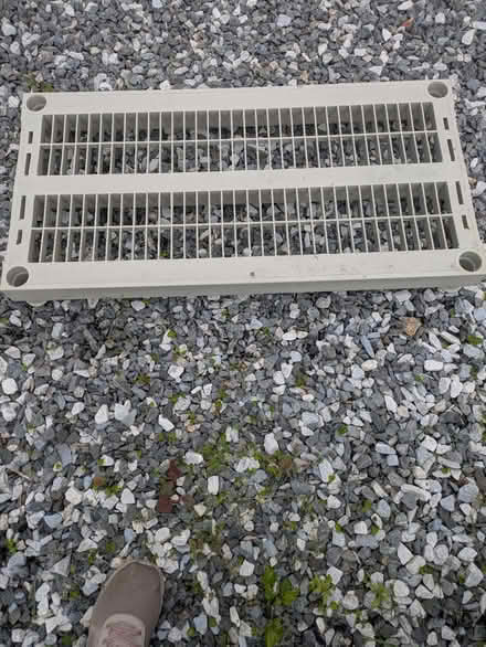 Photo of free 5 Plastic shelves (Pawtucketville / Lowell) #2