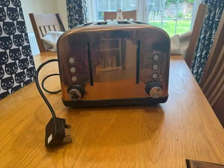Photo of free Four slice toaster (Woodley RG5) #2