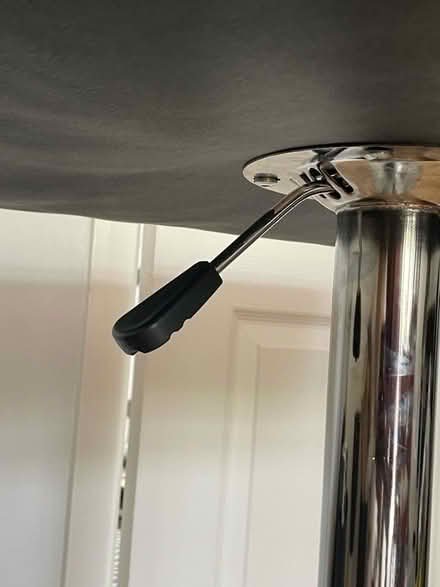 Photo of free Bistro table (Ashburton SE25) #3