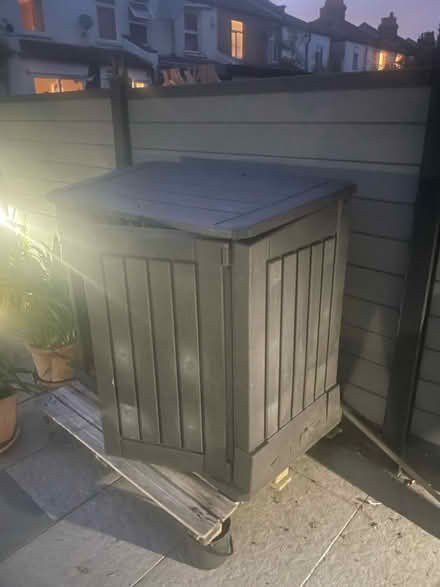 Photo of free Plastic large garden box (SE25) #1