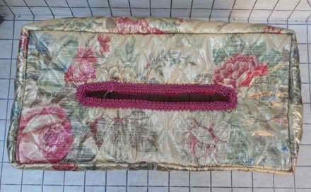 Photo of free paper hankie box cover (East Croydon CR0) #1