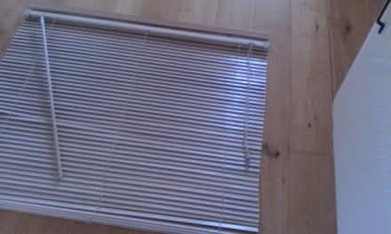 Photo of free Window blind (SN6 8AE) #1