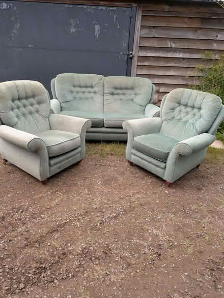 Photo of free 3 piece suite in green (Presteigne LD8) #1