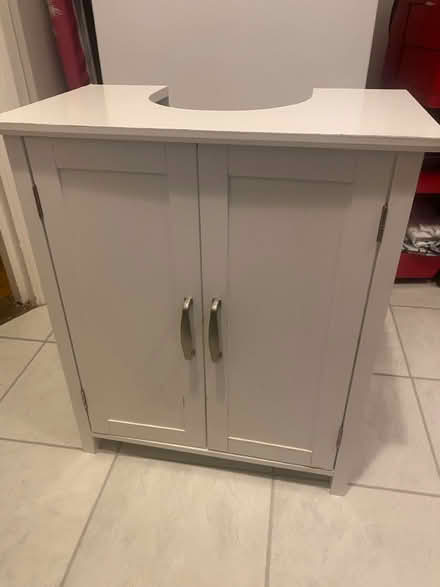 Photo of free Under sink storage cupboard (Stockwell/Brixton) #1