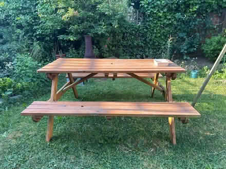Photo of free Picnic bench (CH61) #1
