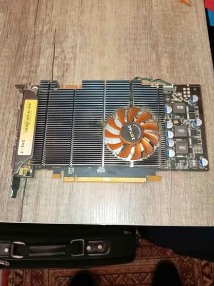 Photo of free Memory cards and a graphics card (Sw166hg) #2