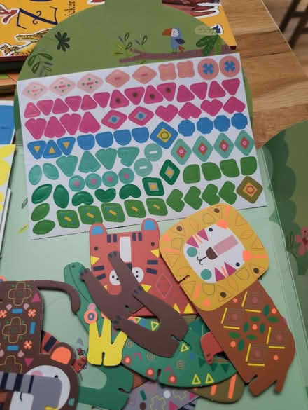 Photo of free Stick n Play activity safari (BN43) #3